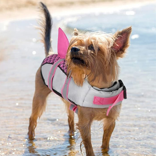 Gilet-de-sauvetage-chien-requin-rose